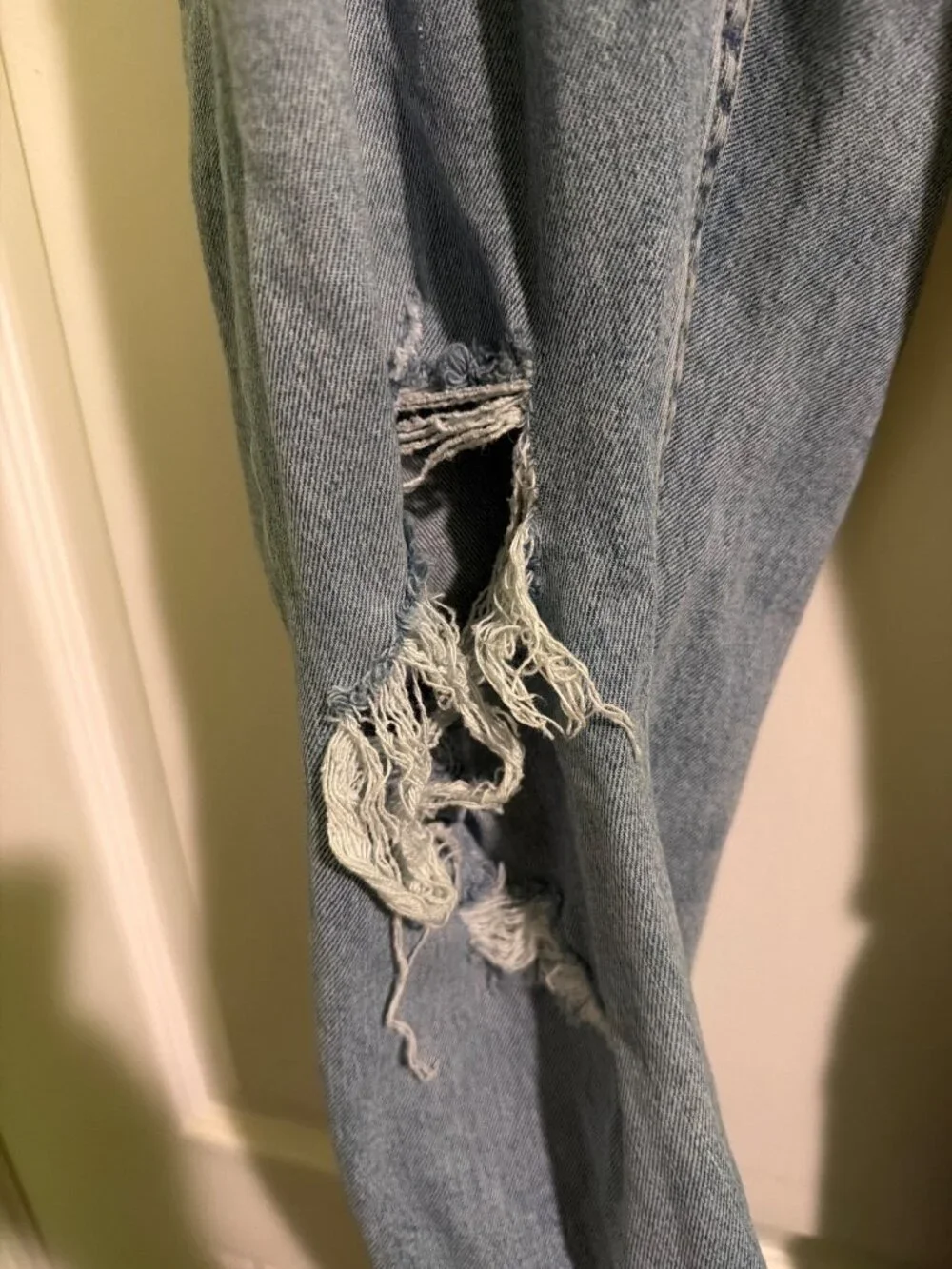 Levis 512 Mens Light Wash Distressed Tapered Jeans W42 L32